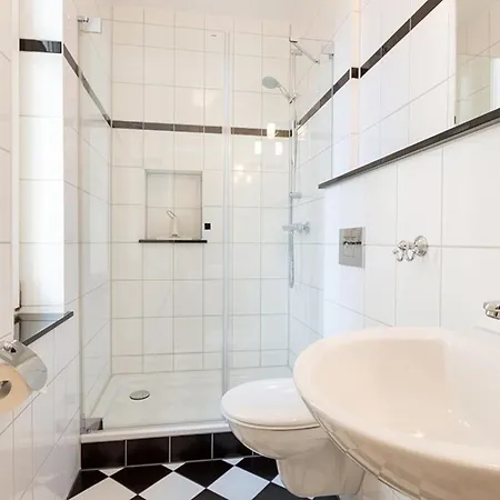 Apartment Iduna No 3 - Eg Mit Balkon Nach Sueden Binz